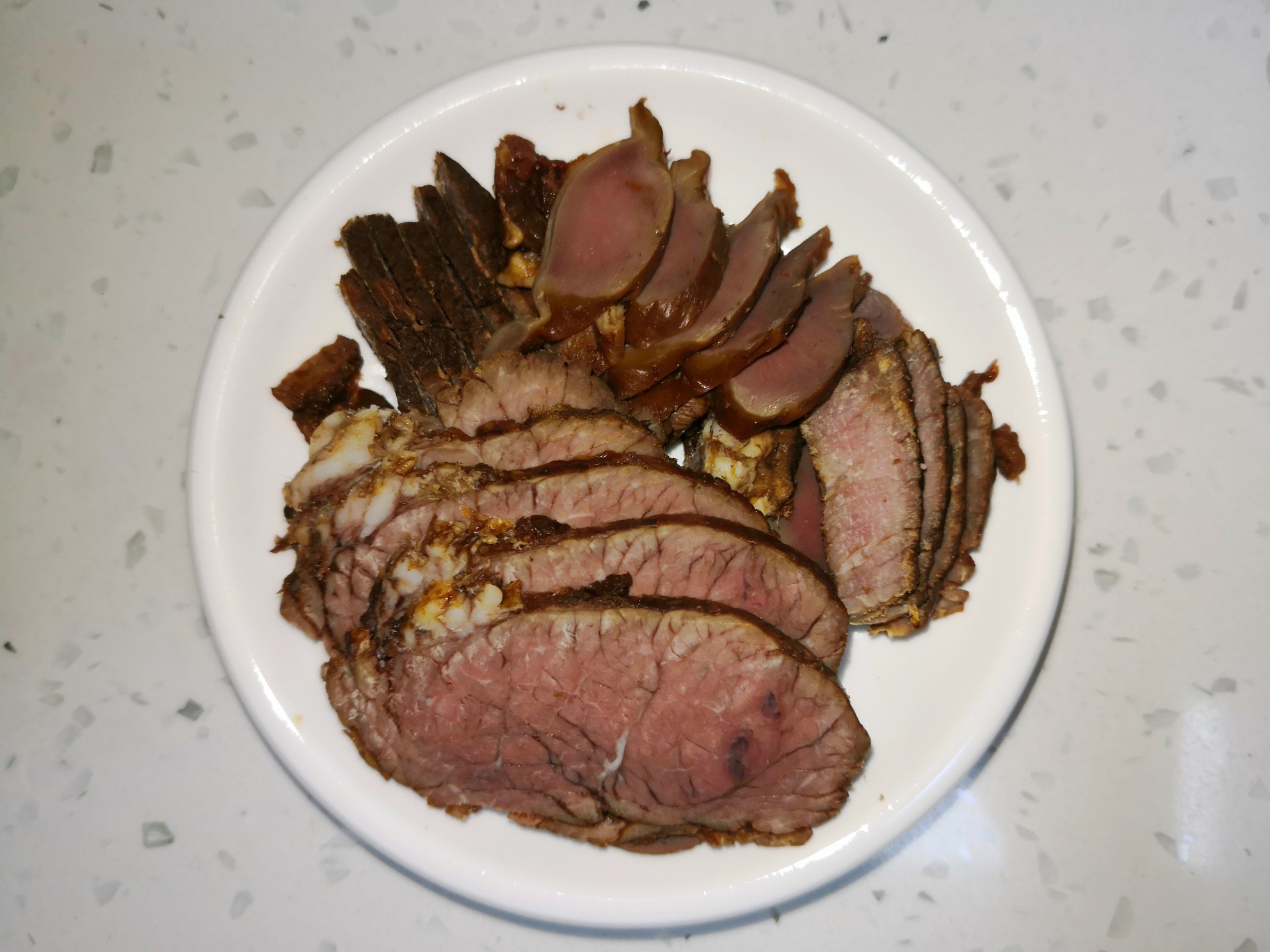 秘制醬牛肉的做法-醬香味醬菜譜