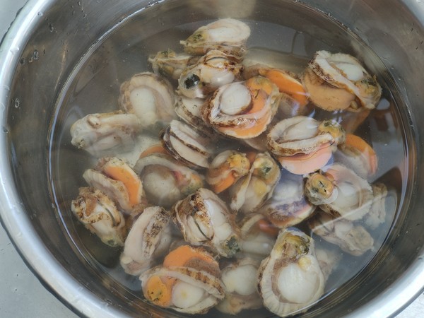 烤扇貝串兒，鮮香十足超好吃的做法-咸鮮味烤菜譜