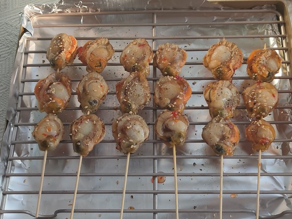 烤扇貝串兒，鮮香十足超好吃的做法-咸鮮味烤菜譜