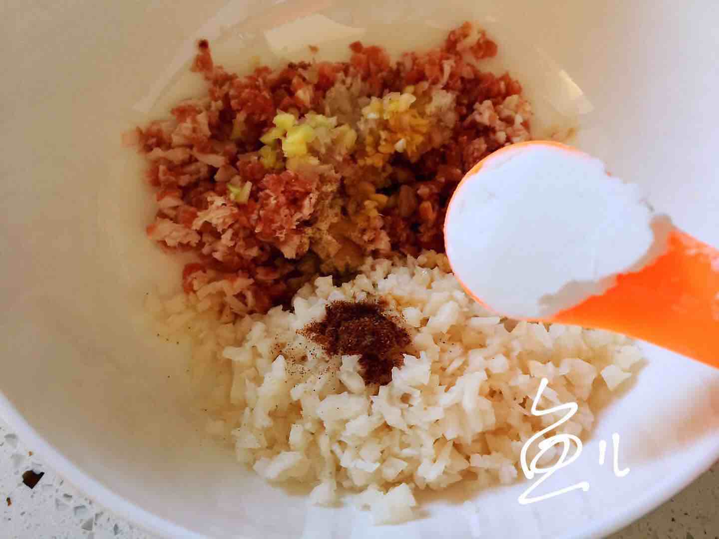 蓮藕肉丸的做法-家常味炸菜譜