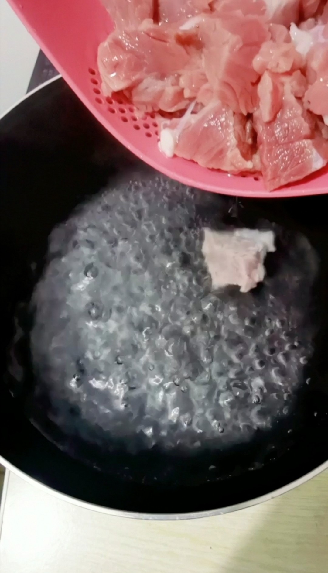 牛腩燉土豆的做法-咸鮮味燉菜譜