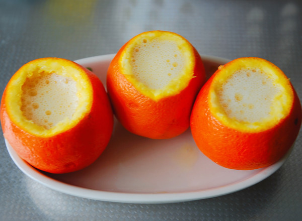 鮮橙蒸蛋的做法-果味蒸菜譜