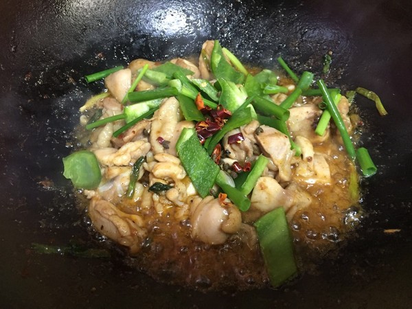 辣炒饞嘴雞的做法-麻辣味炒菜譜