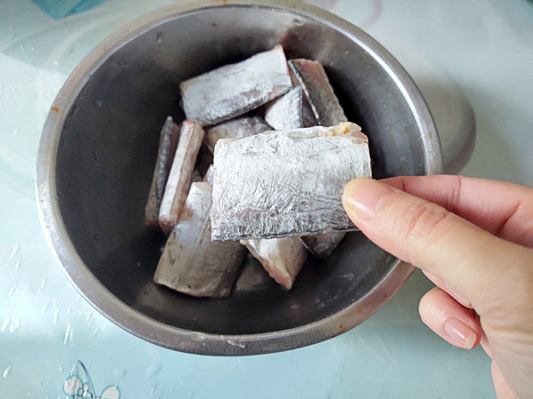 空氣炸鍋烤帶魚的做法-家常味烤菜譜