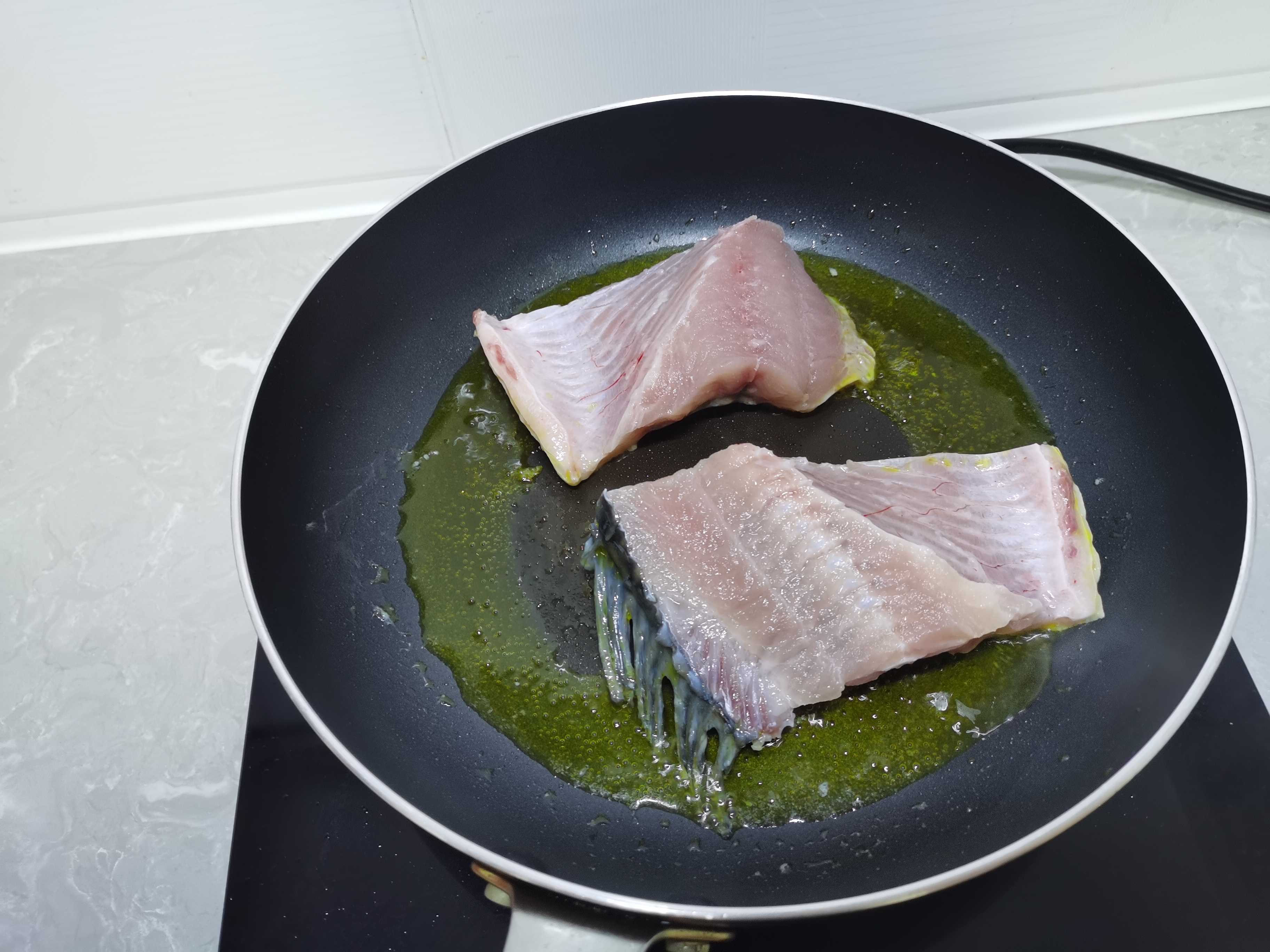 紅燒魚家常菜的做法-咸鮮味煎菜譜