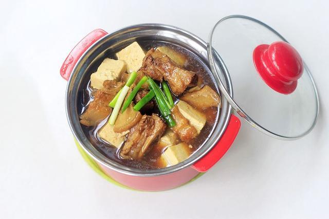 電飯煲豆腐燉肉的做法-咸鮮味燉菜譜
