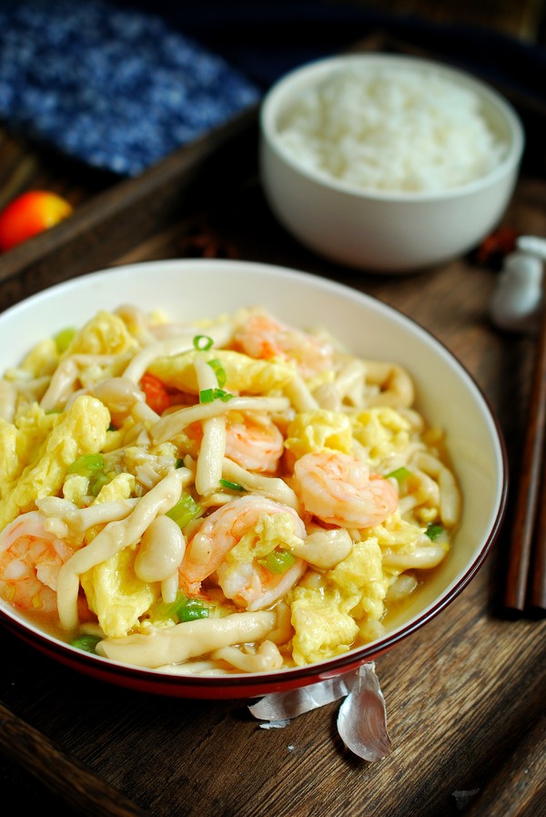 白玉菇炒蝦仁的做法-家常味炒菜譜