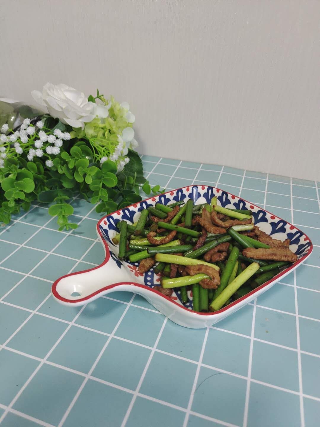 小清新蒜薹炒肉的做法-咸鮮味炒菜譜