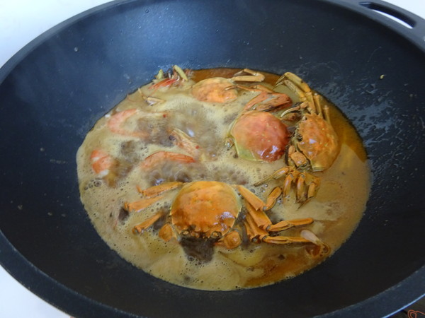 辣炒螃蟹大蝦的做法-香辣味炒菜譜