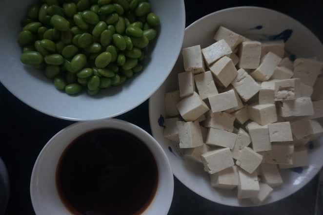 下飯菜の十三香翡翠白玉的做法-香辣味燉菜譜