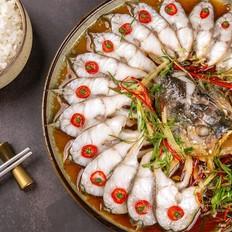 椒香開屏黃花魚的做法-咸鮮味蒸菜譜