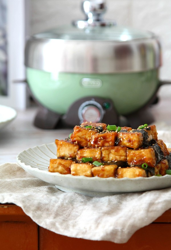 豆腐神仙吃法——照燒海苔豆腐的做法-咸鮮味燒菜譜