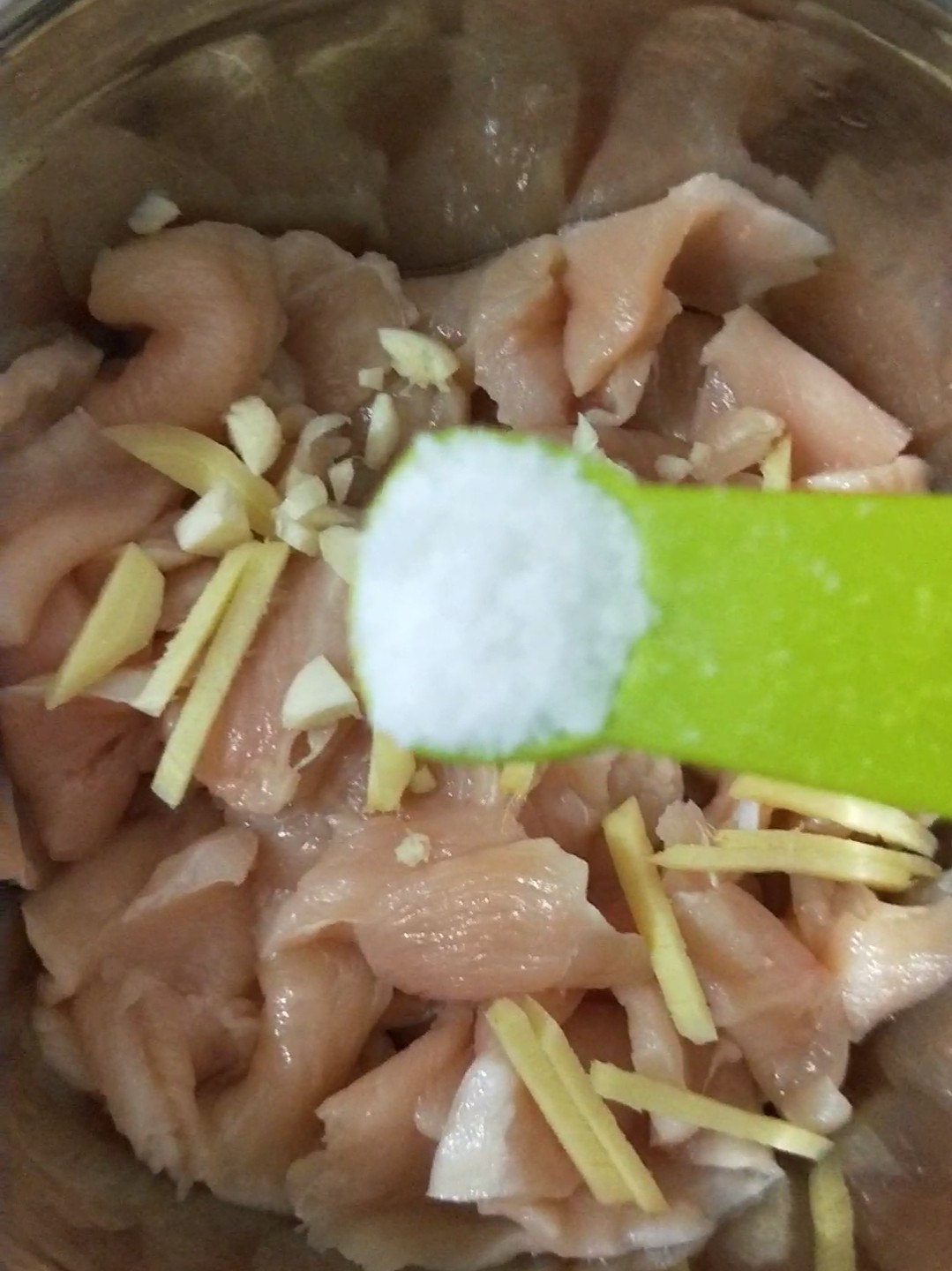 紅燒雞胸肉片的做法-家常味燒菜譜