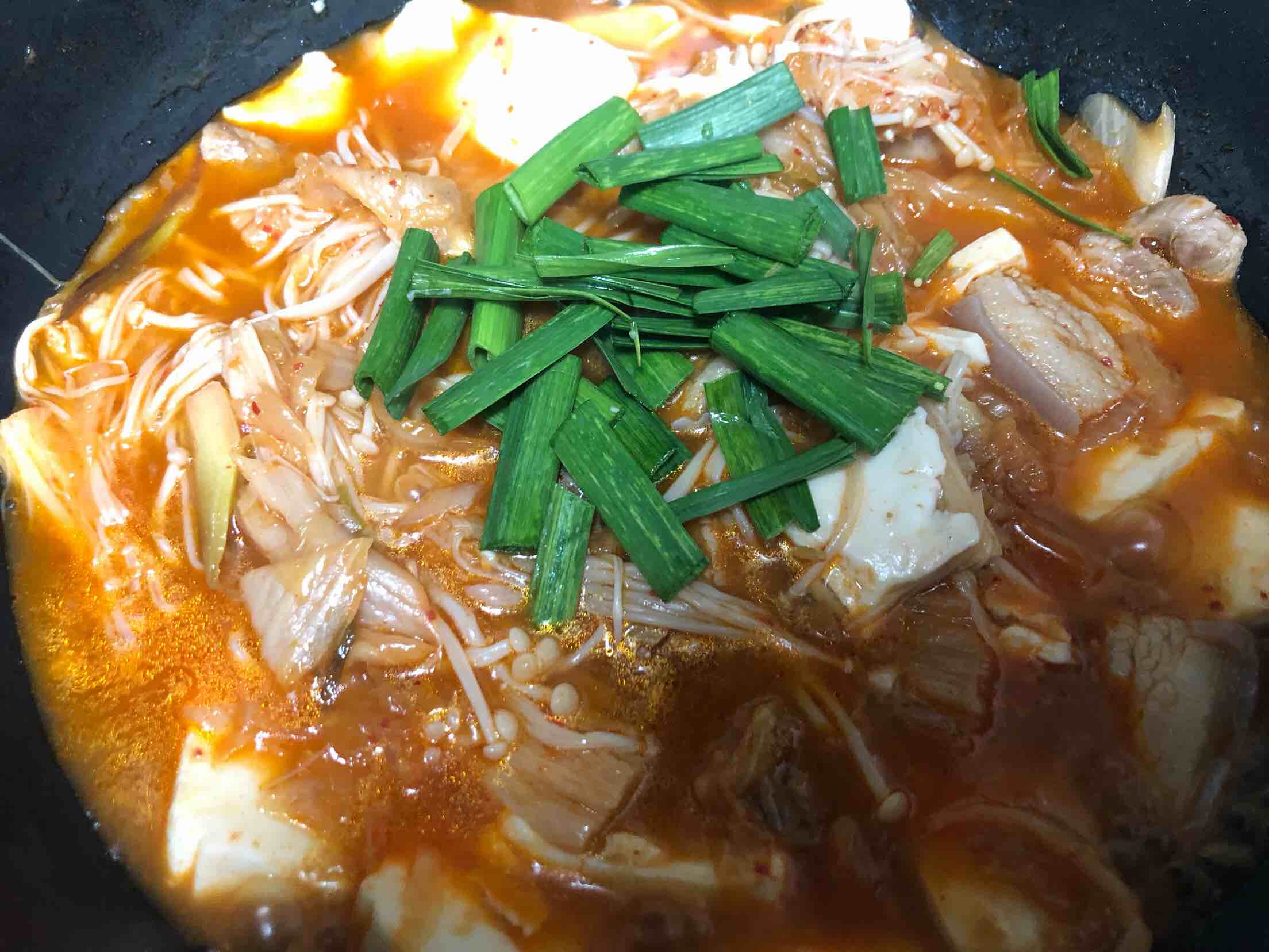 辣白菜豆腐鍋的做法-家常味燉菜譜