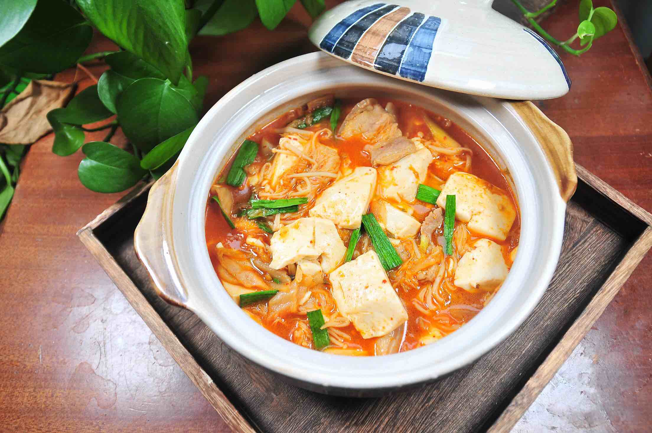 辣白菜豆腐鍋的做法-家常味燉菜譜