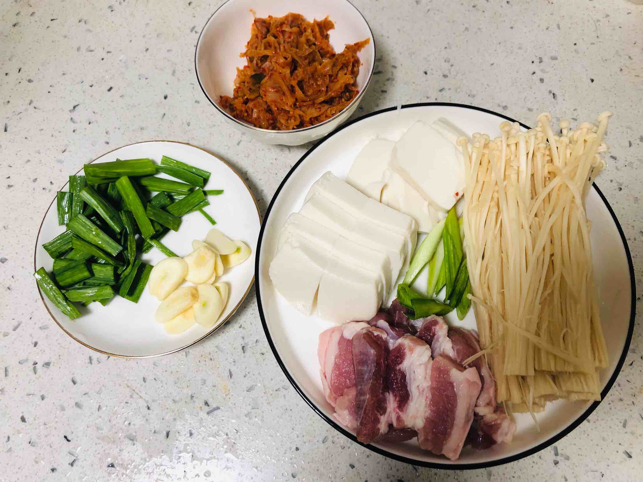 辣白菜豆腐鍋的做法-家常味燉菜譜