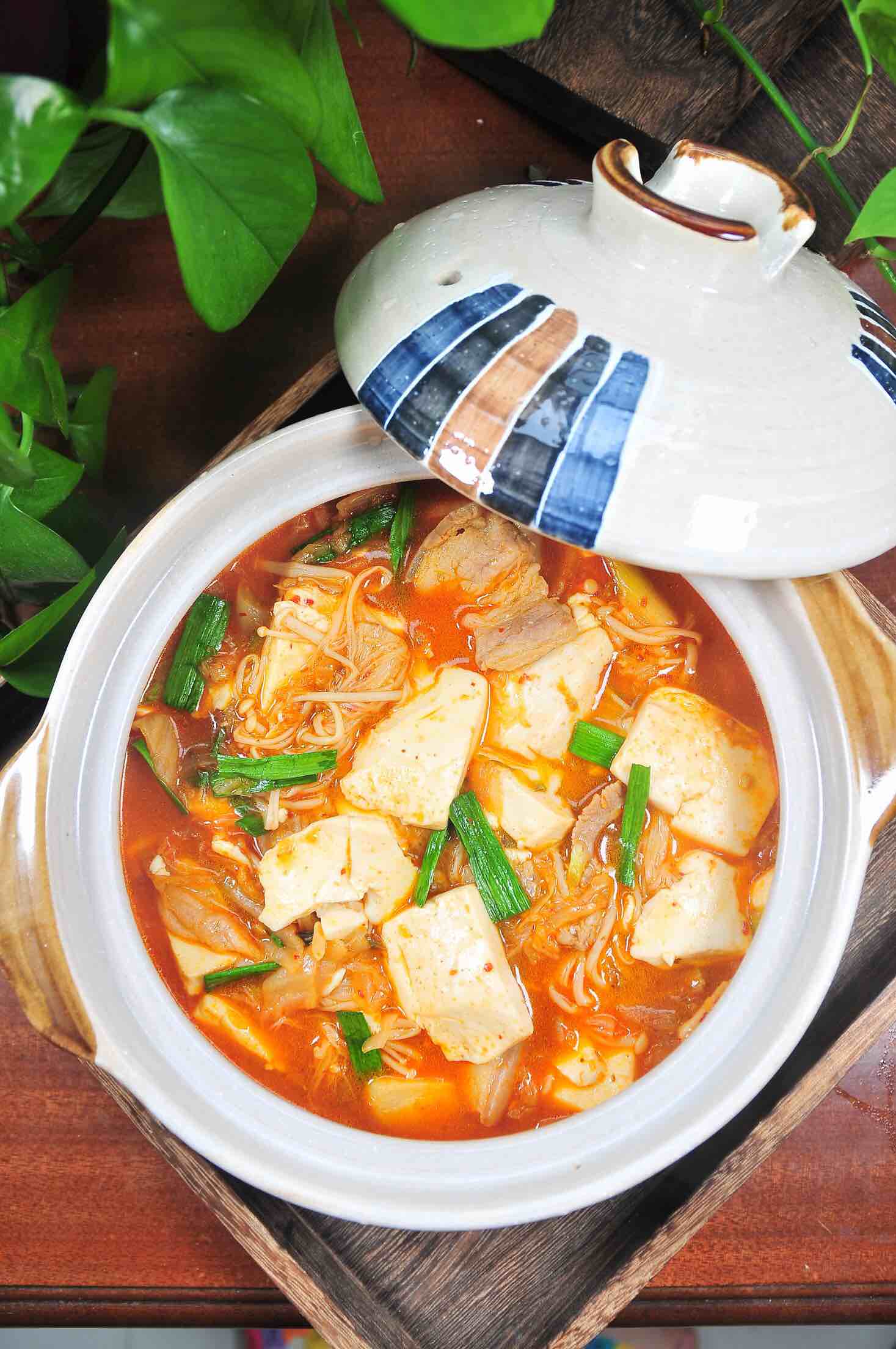 辣白菜豆腐鍋的做法-家常味燉菜譜