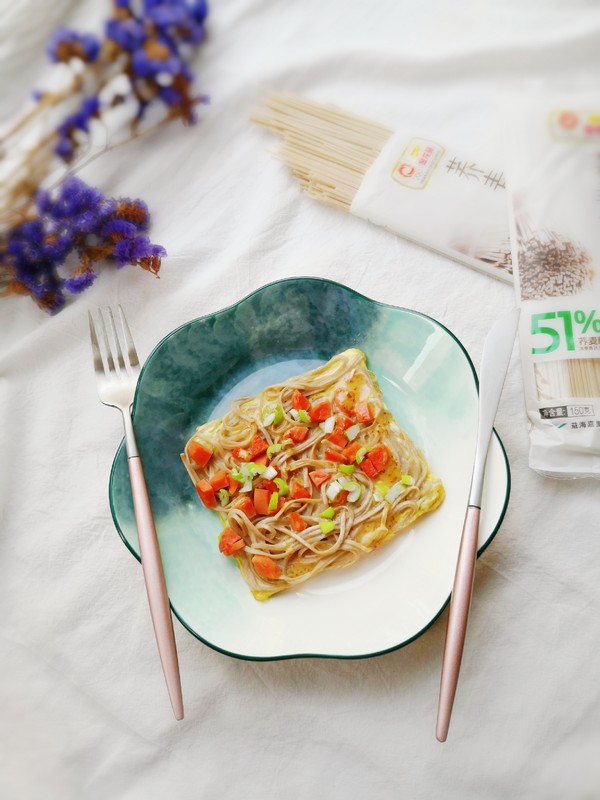 蕎麥面條雞蛋餅的做法-家常味煎菜譜