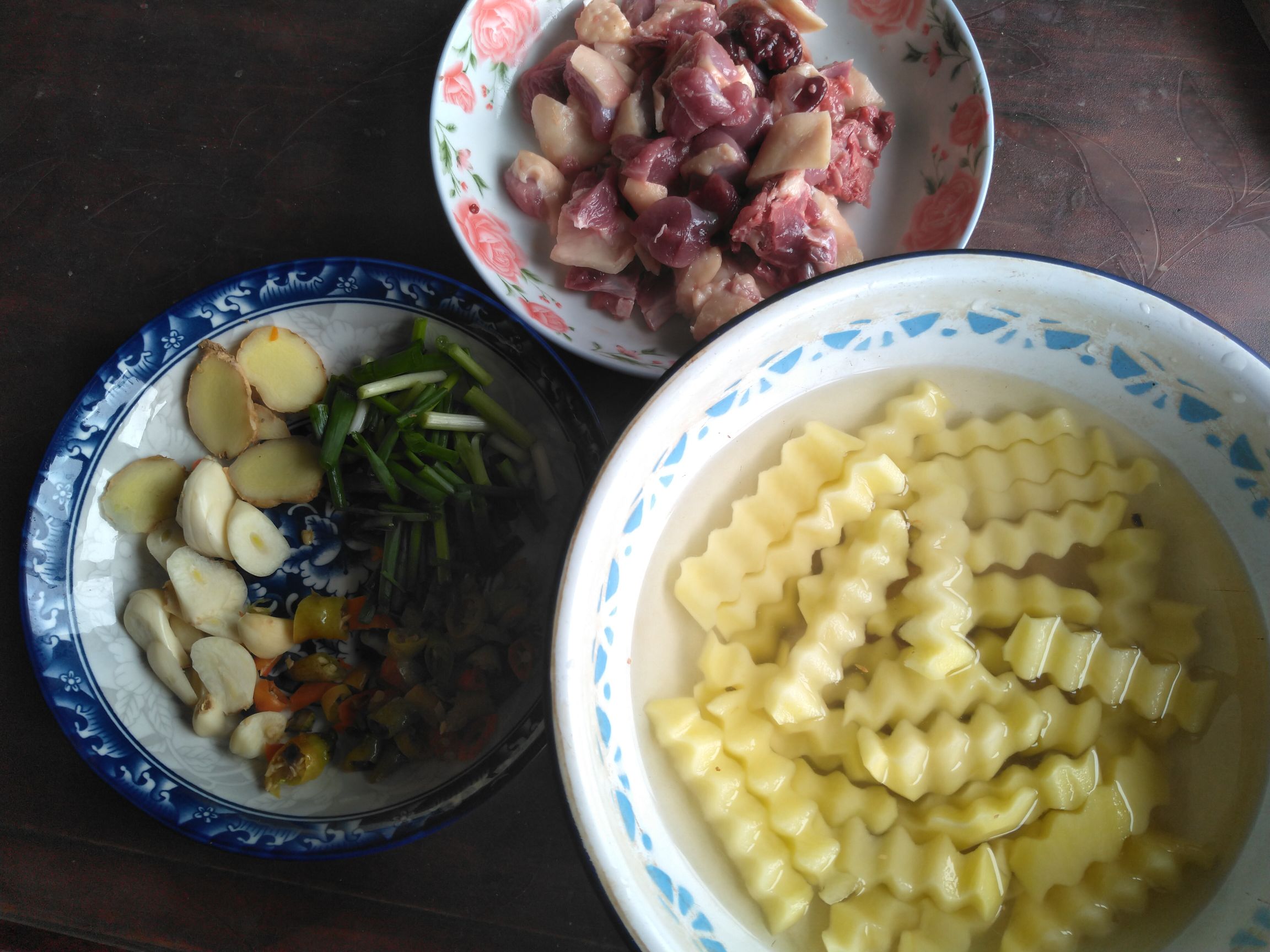 鴨肉香鍋的做法-香辣味炒菜譜