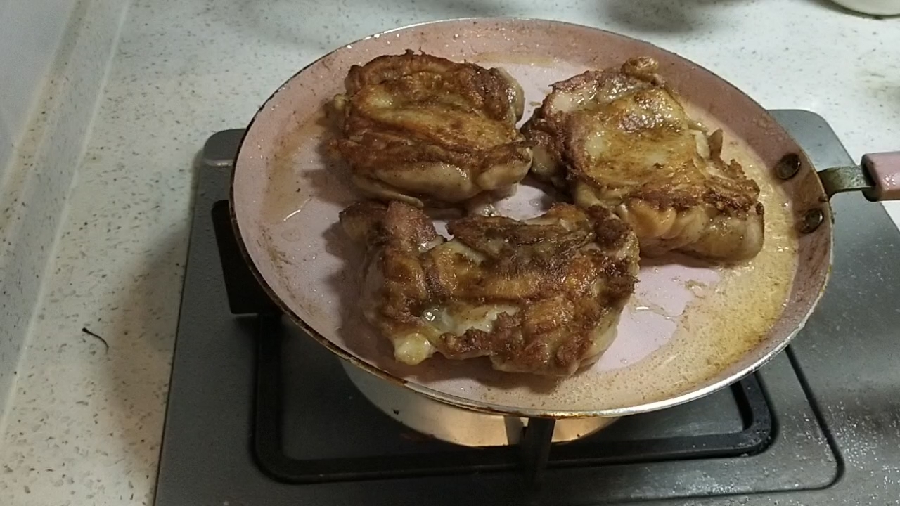 網(wǎng)紅芝士脆皮雞的做法-咸鮮味煎菜譜