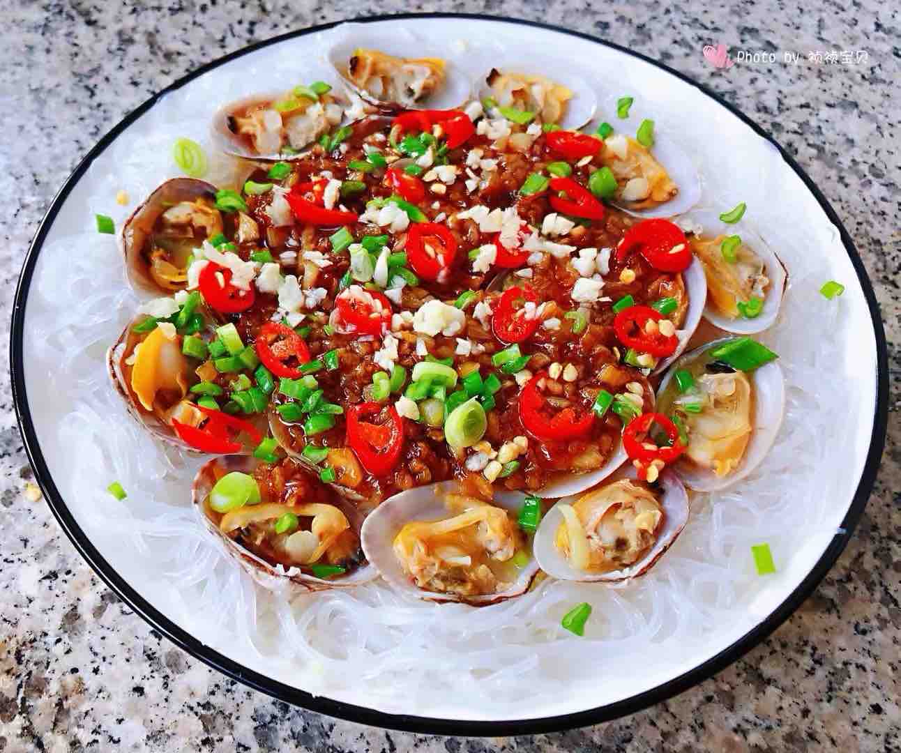 蒜蓉粉絲蒸花蛤的做法-蒜香味蒸菜譜