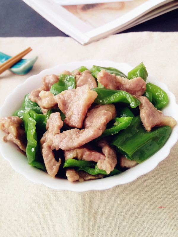 辣椒炒肉片的做法-咸鮮味炒菜譜