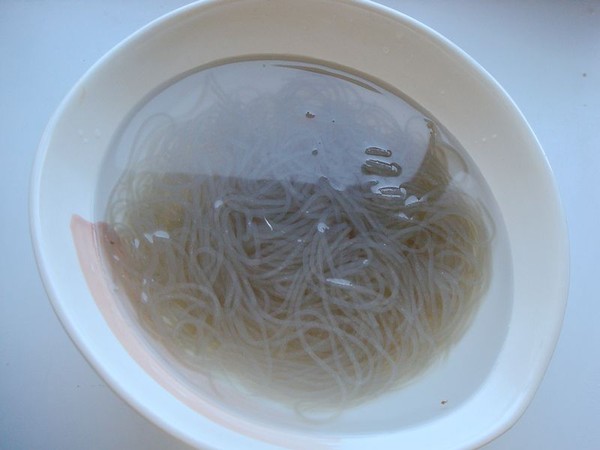 粉條蒸雞的做法-家常味蒸菜譜