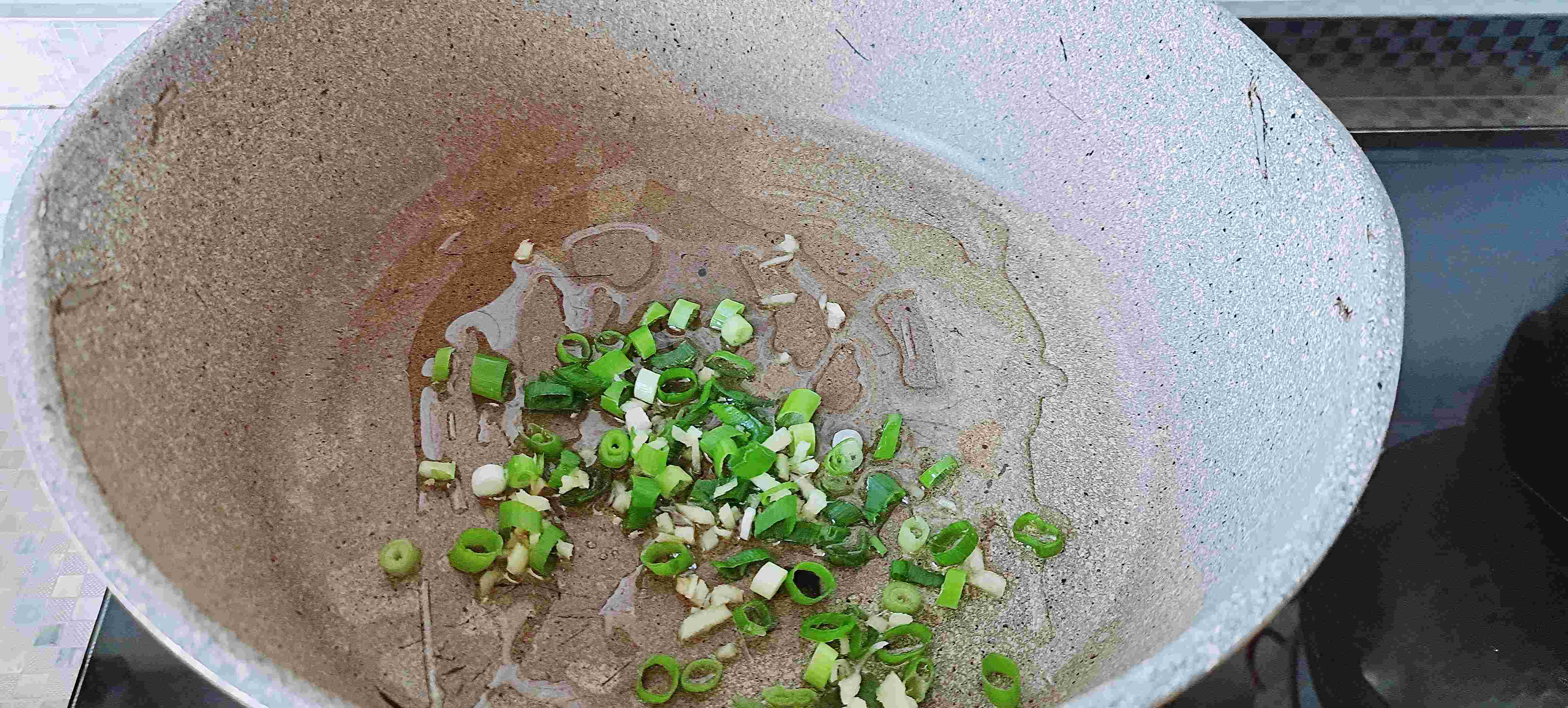 秋冬家常菜…家常小炒藕片的做法-酸辣味炒菜譜