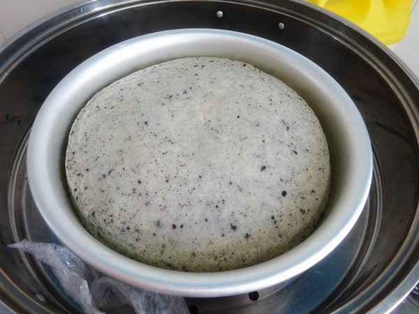 黑芝麻蒸蛋糕的做法-甜味蒸菜譜