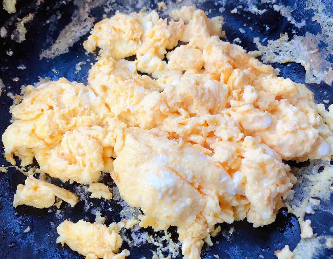 菠菜木耳炒雞蛋的做法-家常味炒菜譜