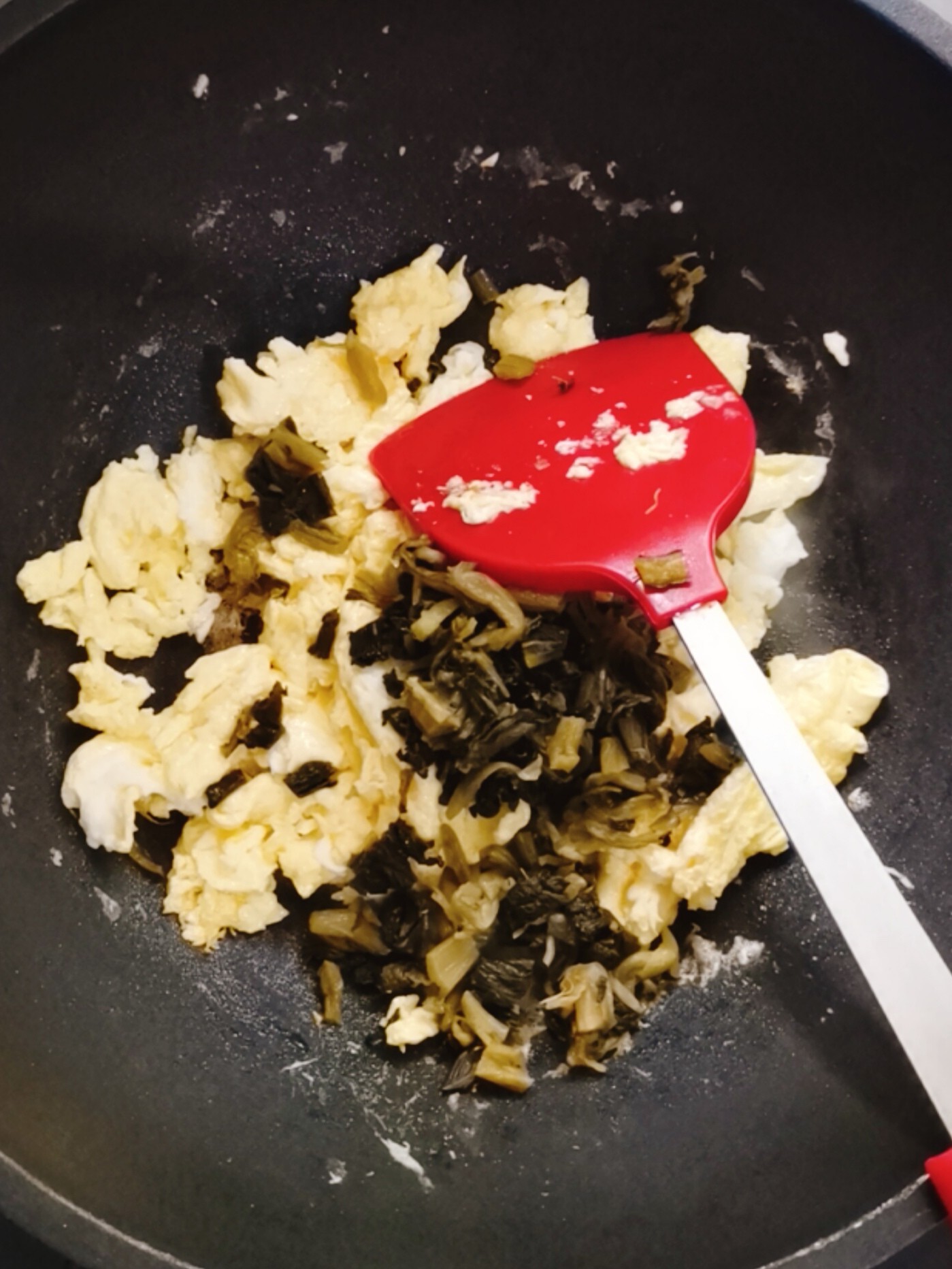 阿婆菜炒雞蛋的做法-咸鮮味炒菜譜