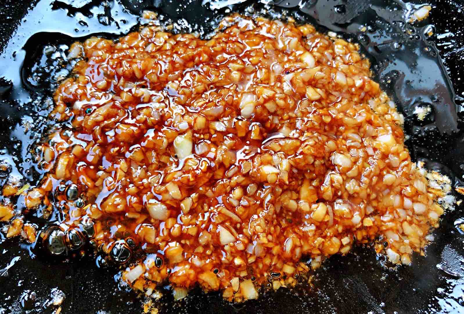 蒜蓉粉絲蒸花蛤的做法-蒜香味蒸菜譜