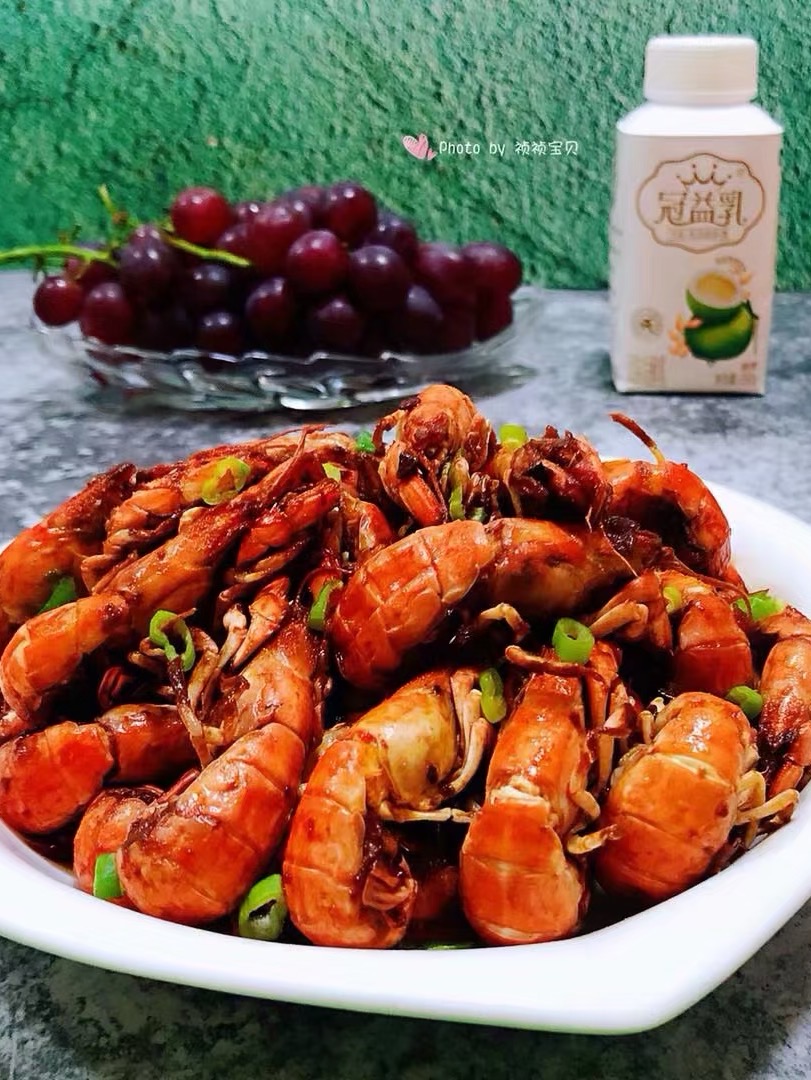 辣爆螻蛄蝦的做法-香辣味炒菜譜