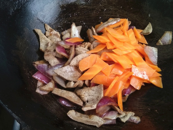 炒肝尖的做法-咸鮮味炒菜譜