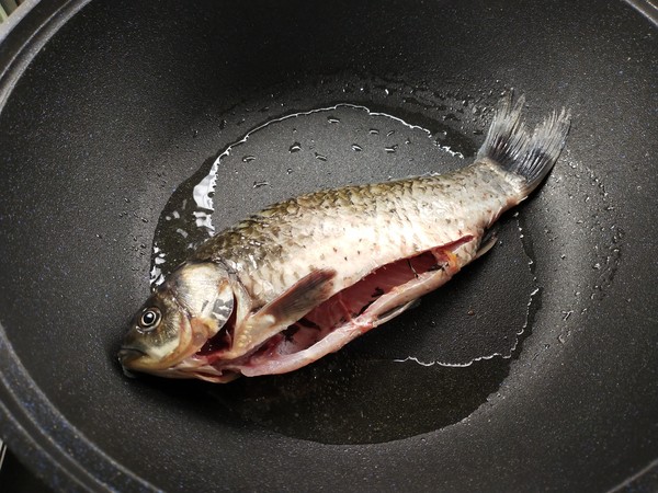 鯽魚平菇面的做法-家常味煮菜譜