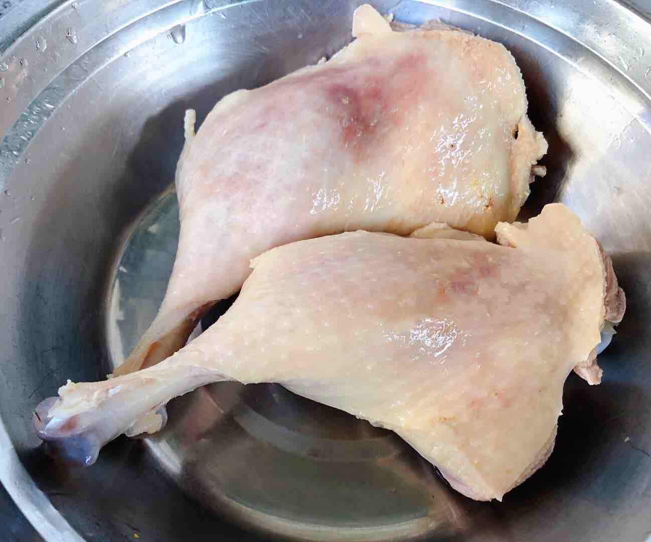 紅燒鴨腿的做法-咸鮮味燒菜譜