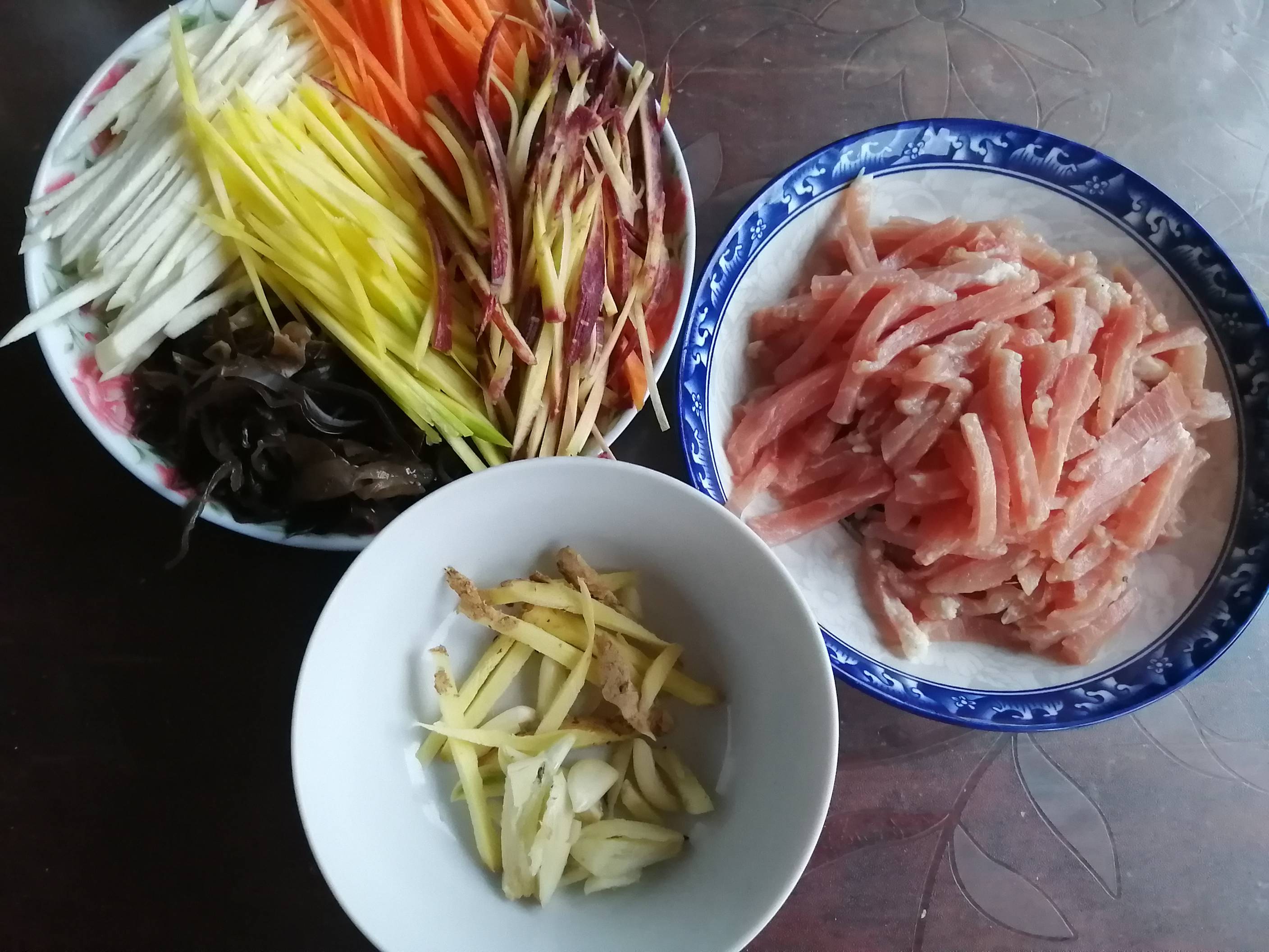 五絲炒肉的做法-酸甜味炒菜譜