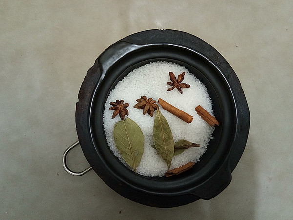 鹽焗鵪鶉蛋的做法-其它口味焗菜譜