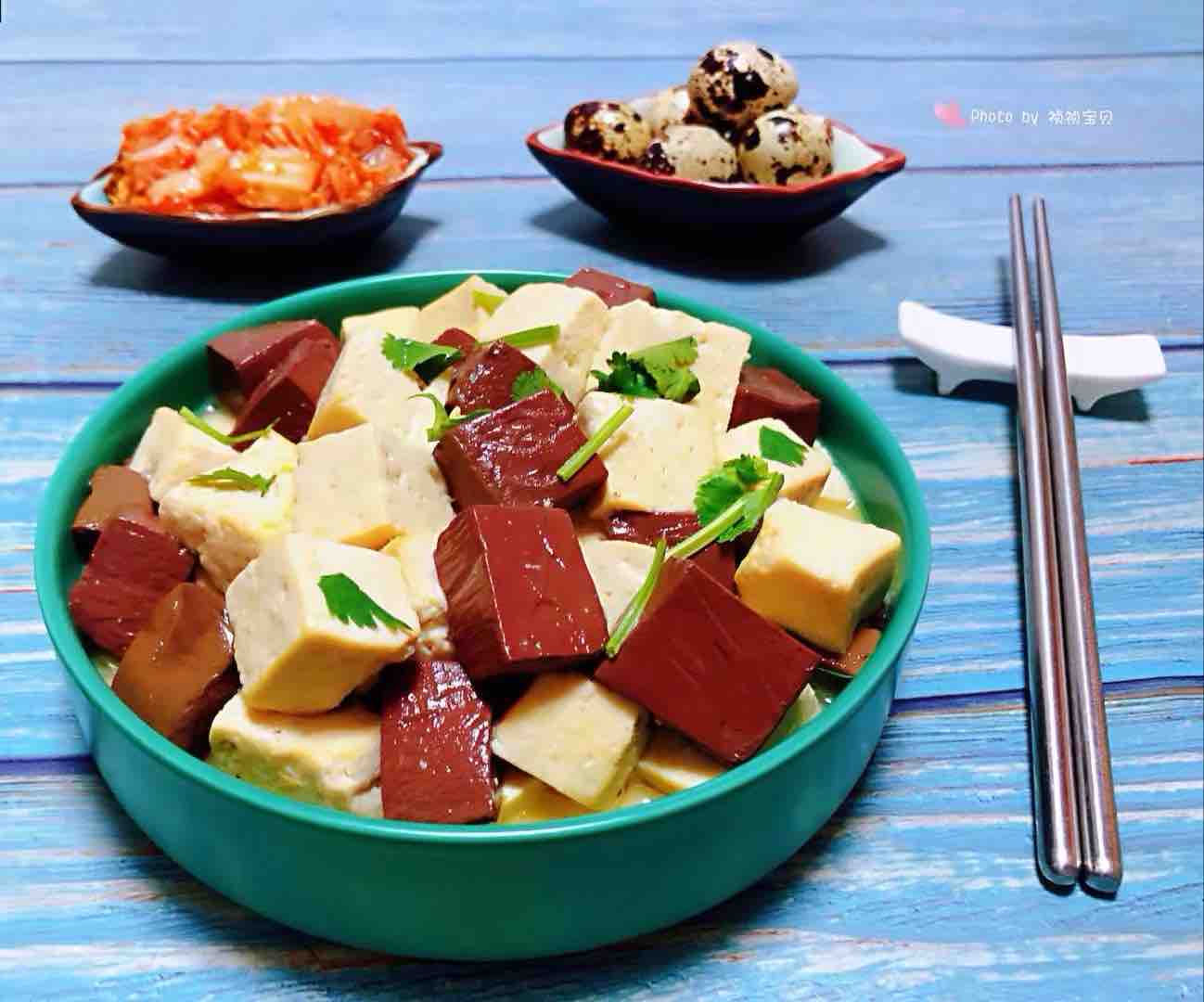 豬血燉豆腐的做法-家常味燉菜譜