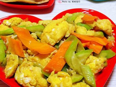 絲瓜炒雞蛋的作法-咸鮮味炒菜譜