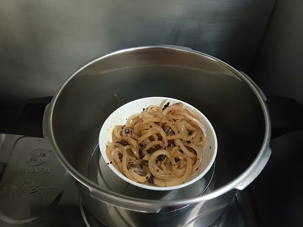 豆豉蒸肉皮的做法-香辣味蒸菜譜