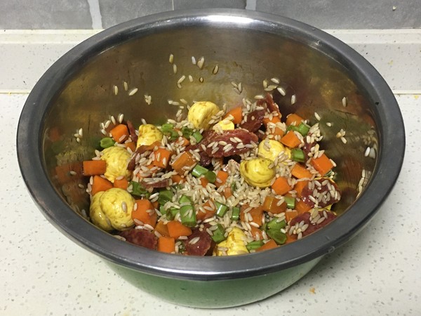 香腸板栗蒸飯的做法-家常味蒸菜譜