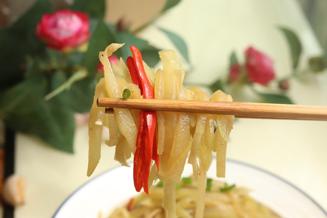 佛手瓜炒肉絲的做法-家常味炒菜譜