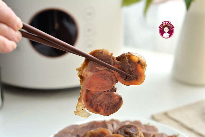 老湯牛腱子的做法-家常味燜菜譜