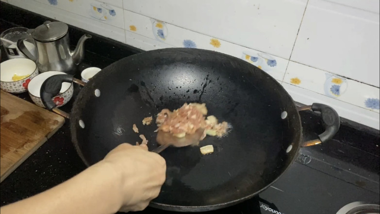 蒜苔炒肉的做法-醬香味炒菜譜