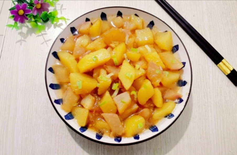 大蘿卜燉土豆的做法-咸鮮味燉菜譜