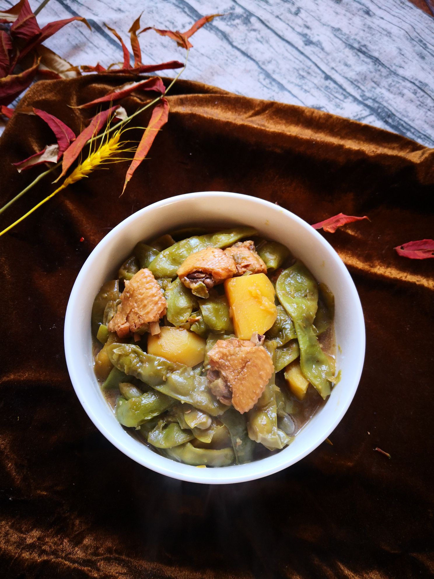 雞翅燉花豆角的做法-家常味燉菜譜