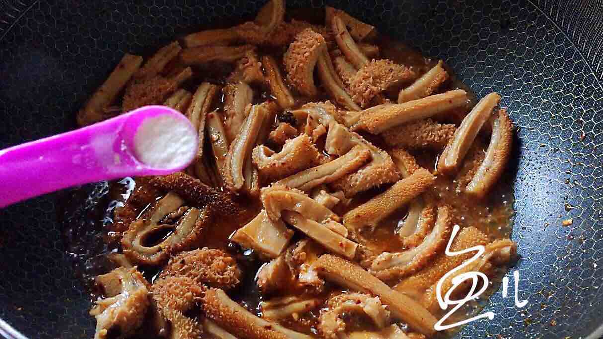 麻辣牛肚的做法-麻辣味炒菜譜