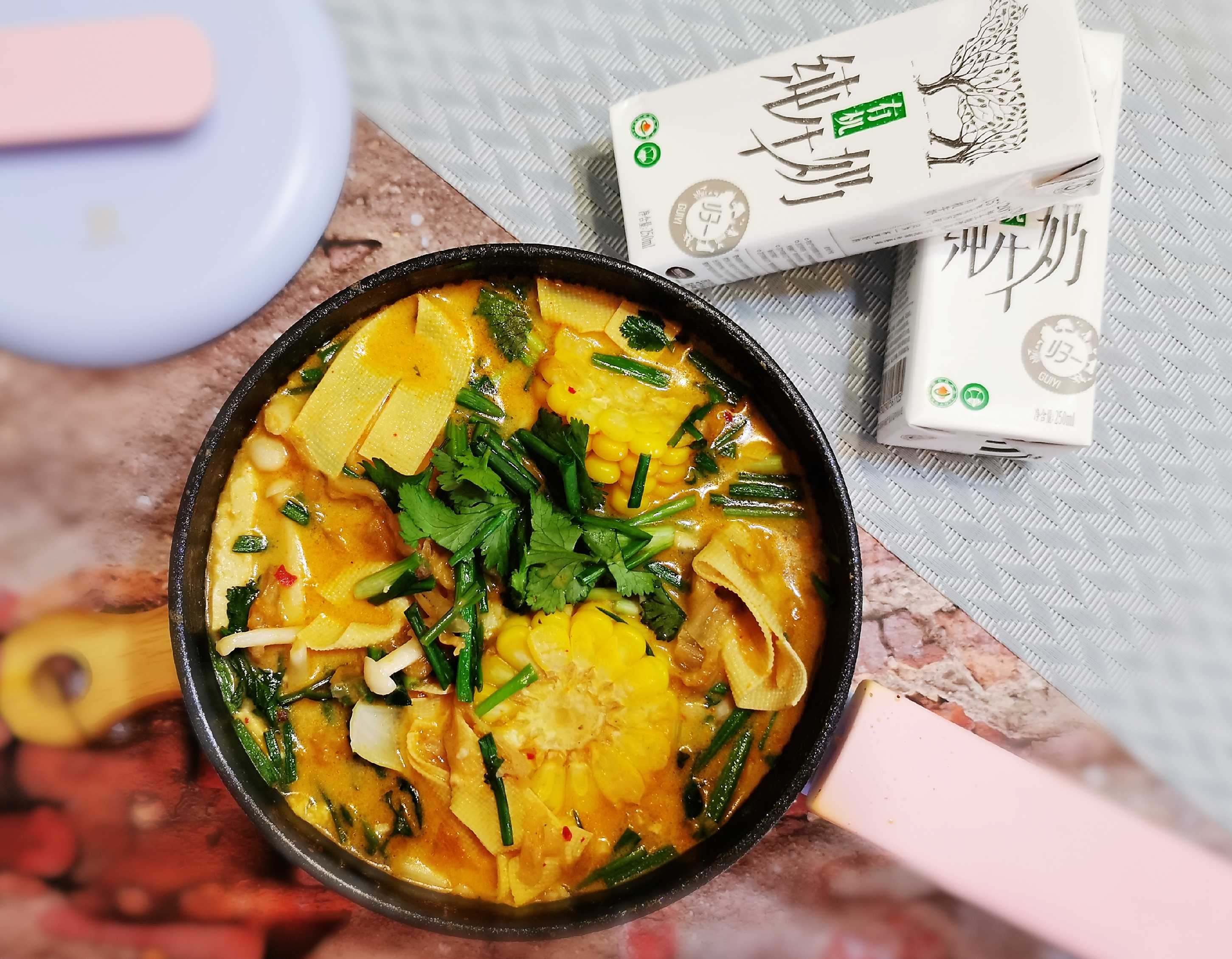 牛奶冒菜，一個人有儀式感的火鍋的做法-奶香味煮菜譜