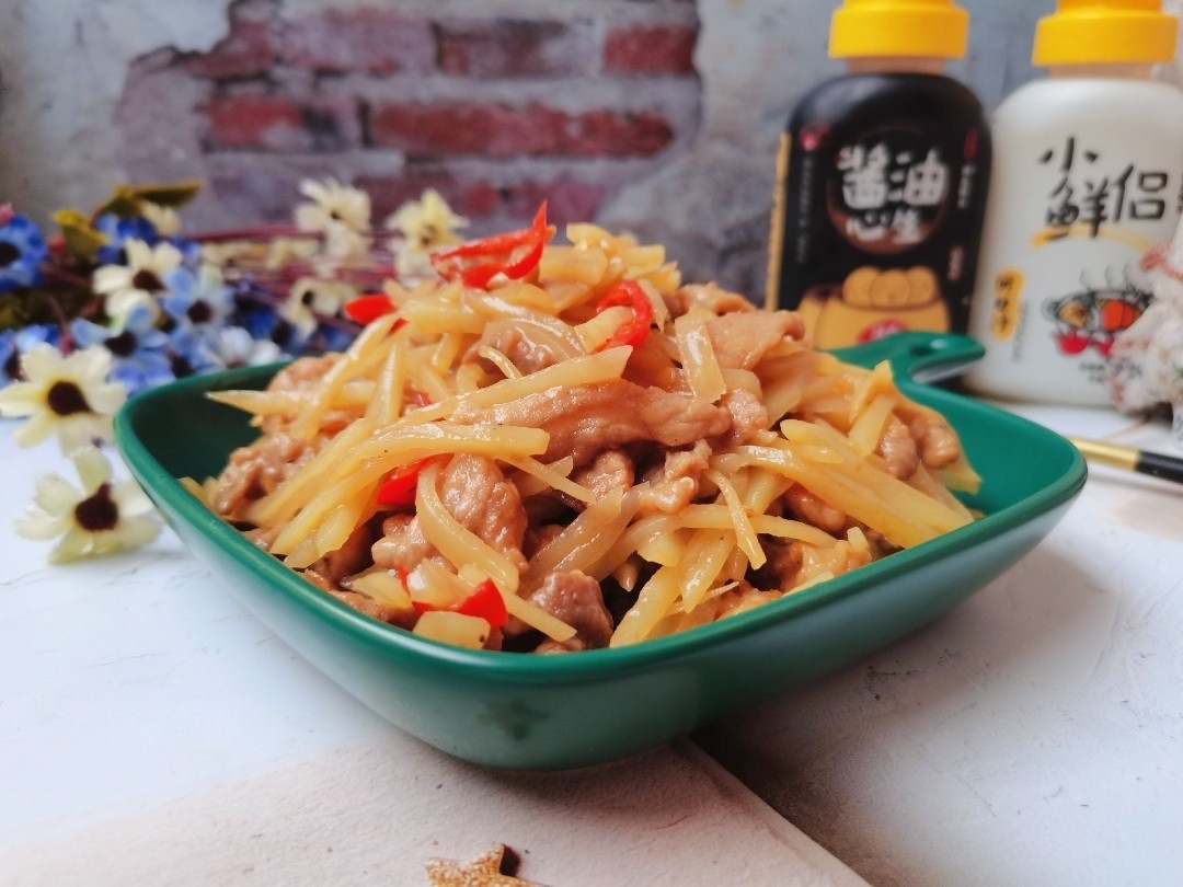 土豆炒肉的做法-家常味炒菜譜